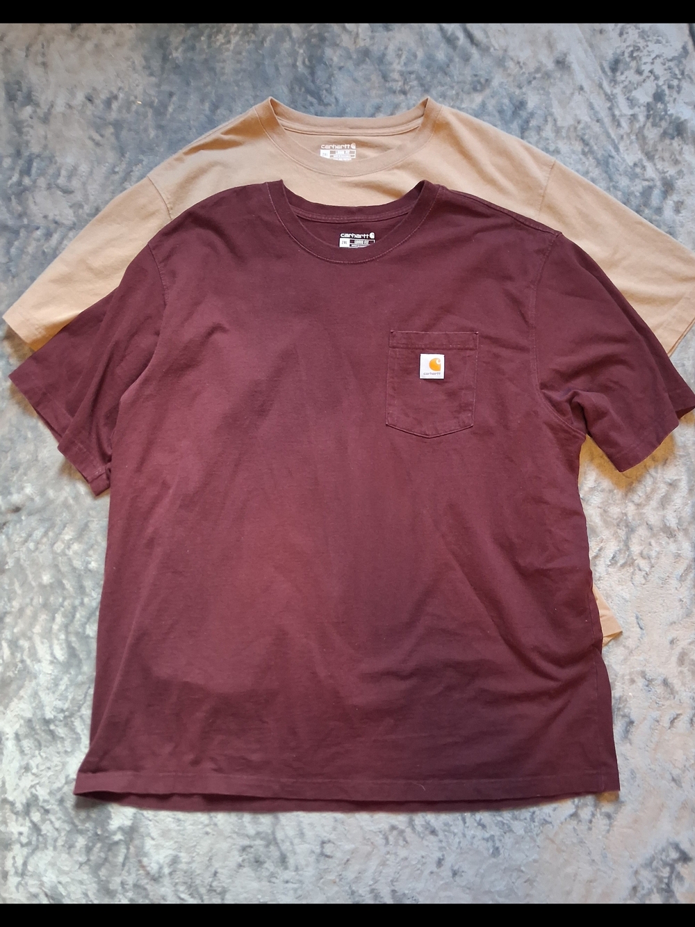 Bundle Of Two Carhartt Men’s T-Shirt Maroon And Tan 2XL Loose K87-m